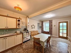 Photo 21- click for photo gallery